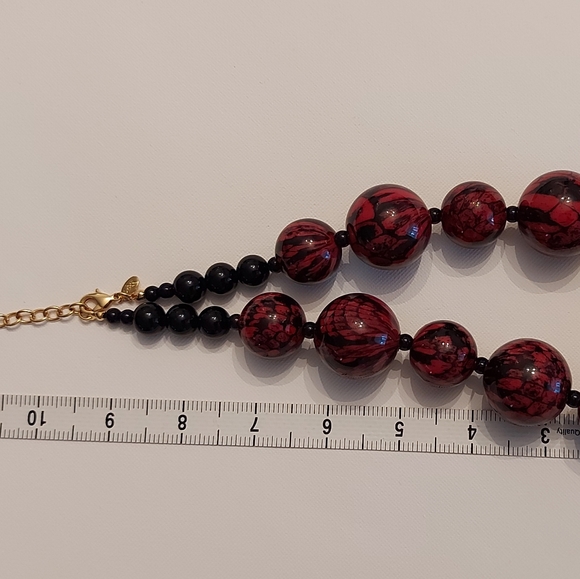 Joan Rivers Oversized beaded necklace - Picture 11 of 12